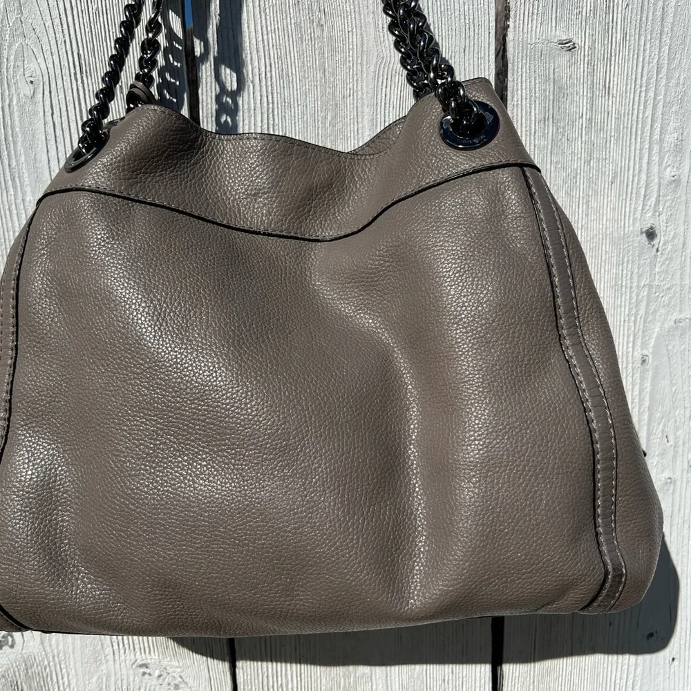 Coach Turnlock Edie Shoulder Bag - J1581-36855 - Picture 10 of 16